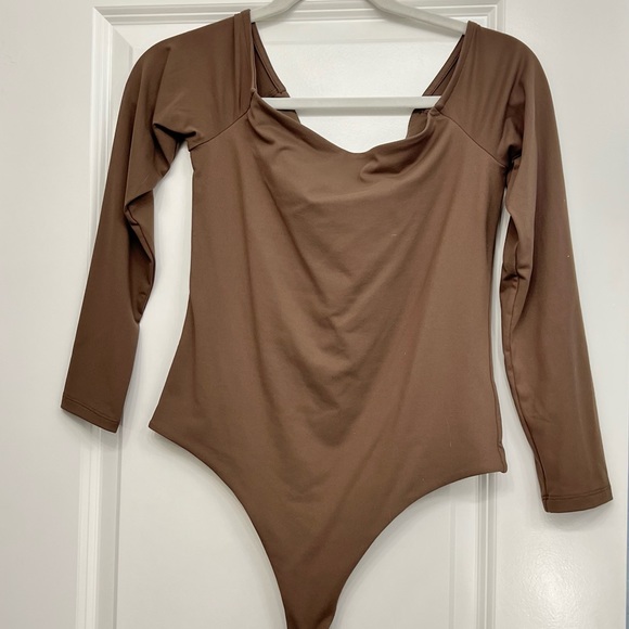 nuuds Tops - Nuuds mocha bodysuit brand new